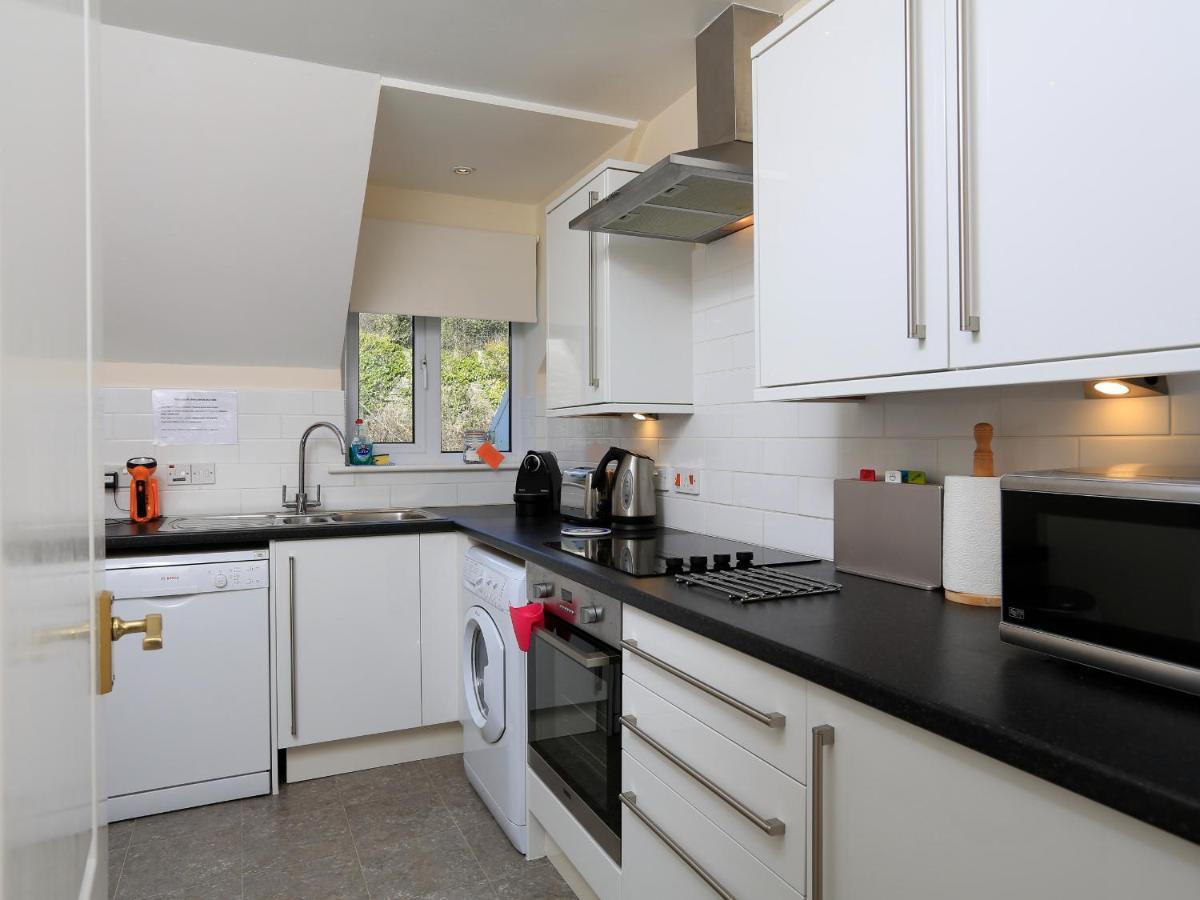 6 Chichester Court Hope Cove Exterior photo